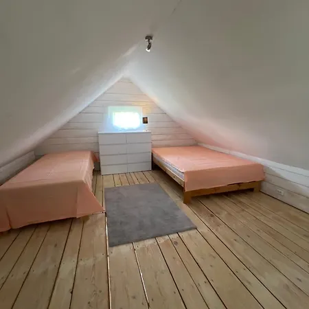 Podglogiem Pleśna